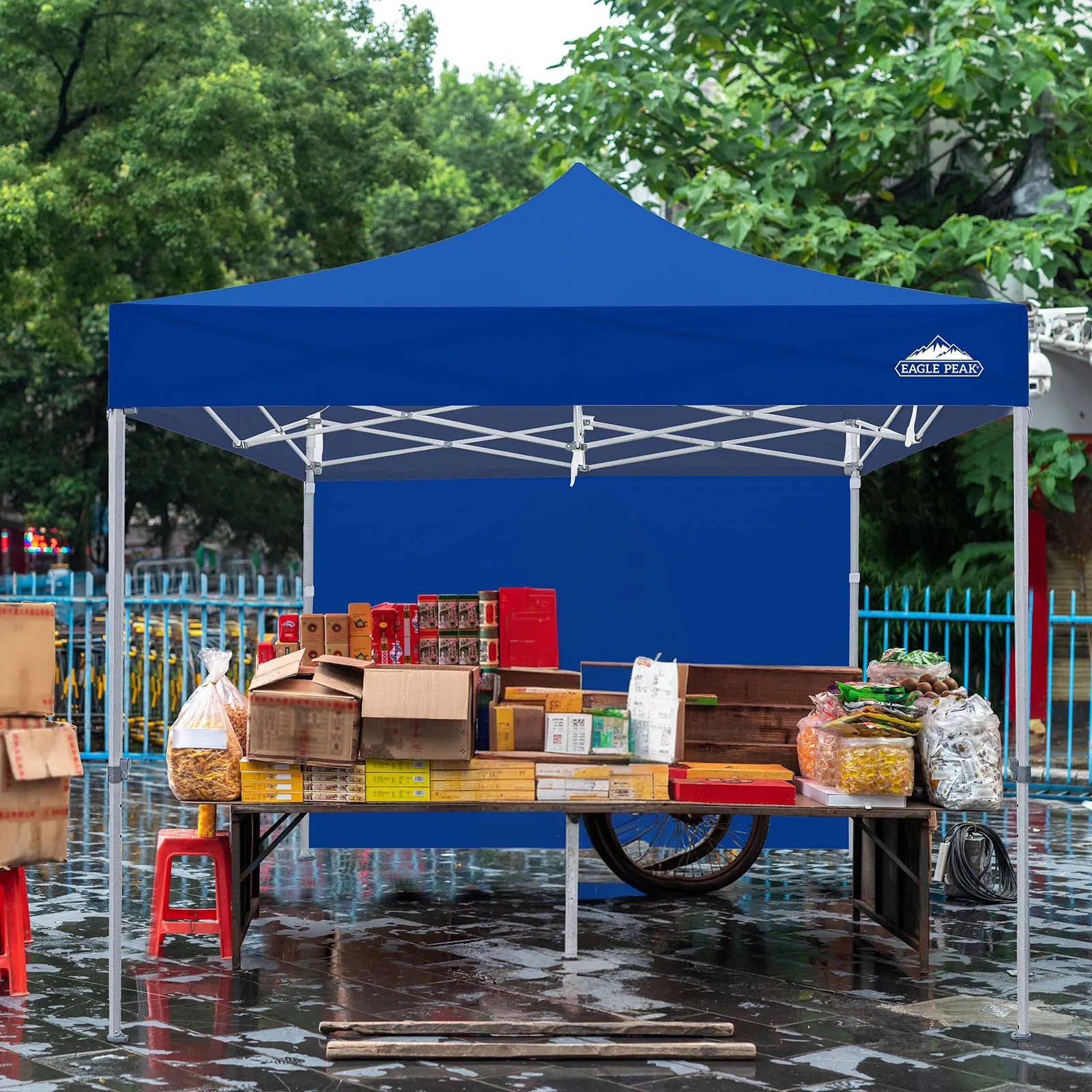 EAGLE PEAK 10x10 Heavy Duty Pop up Commercial Canopy Tent with One Removable Sidewall, Roller Bag, 4 Sandbags, White