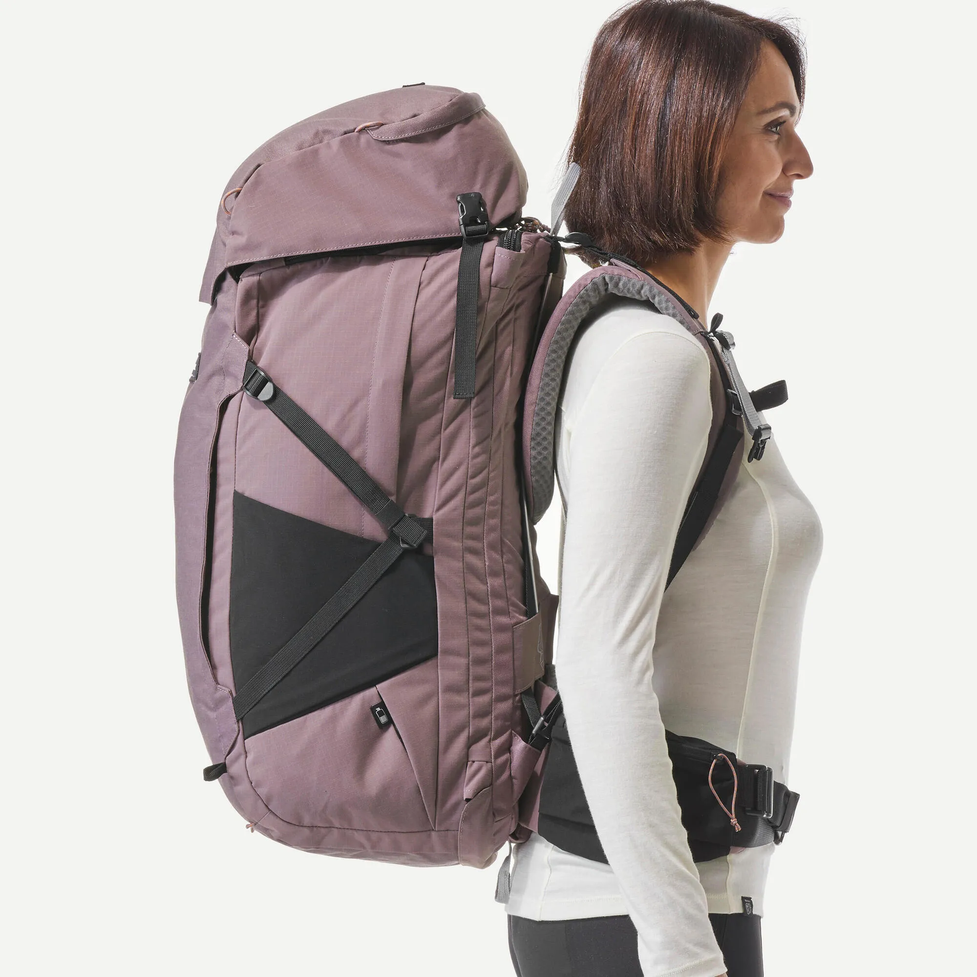 Forclaz Women's Travel 900 60   6 L Backpacking Pack