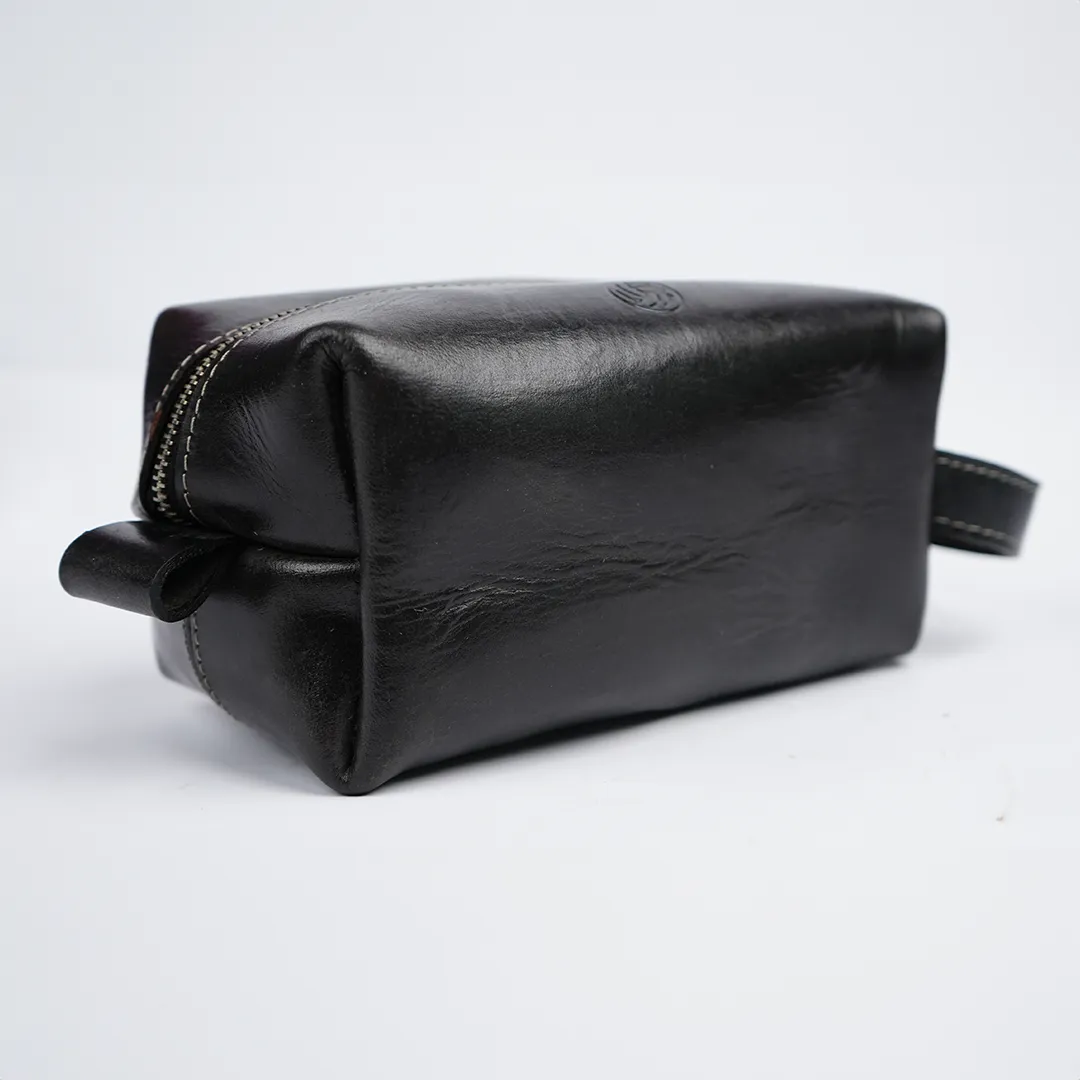 Genuine Leather Traveling toiletry Bag, Dopp Kit or Cosmetic Bag