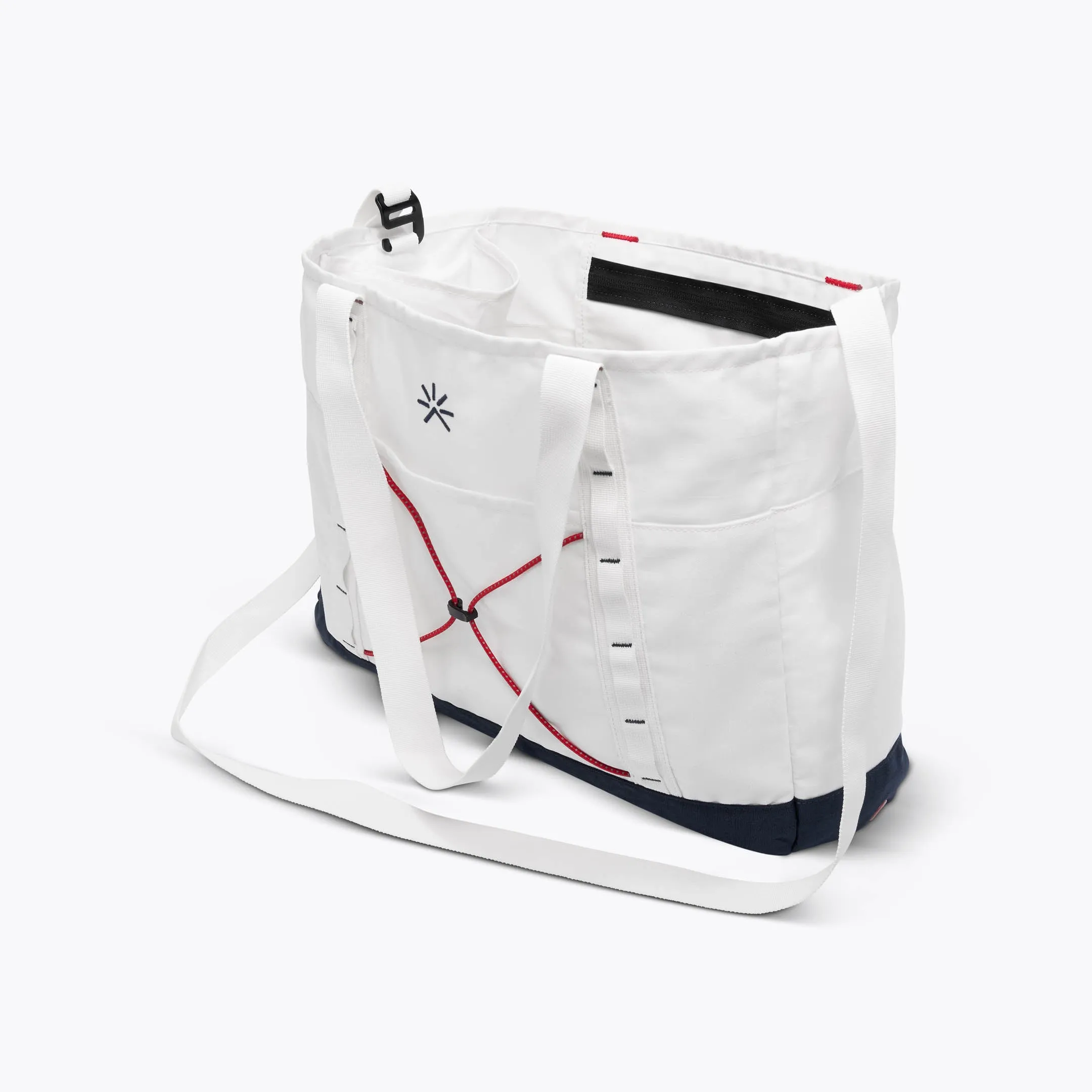 LEQ12 All-Terrain White Tote Pack